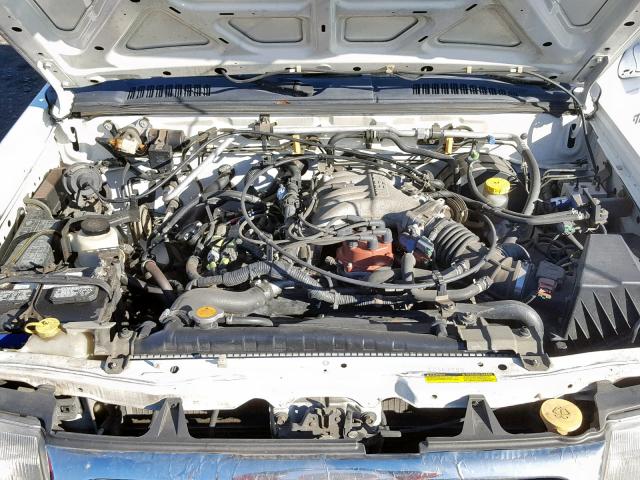 1N6ED27T2YC363798 - 2000 NISSAN FRONTIER C WHITE photo 7