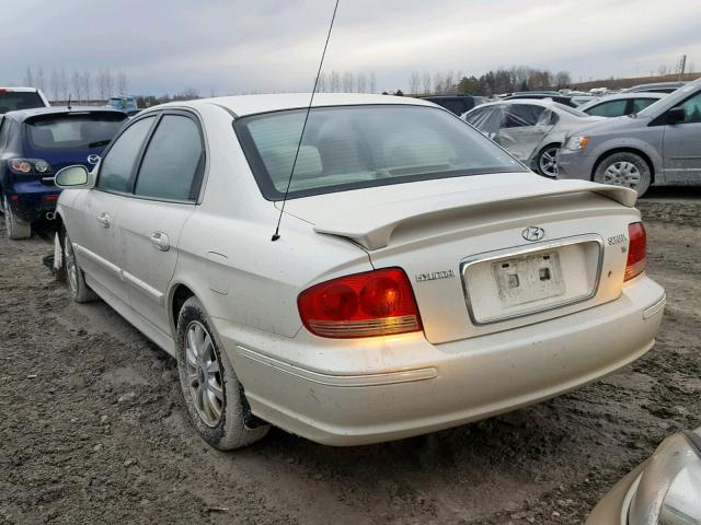 KMHWF25H42A548434 - 2002 HYUNDAI SONATA GL WHITE photo 3