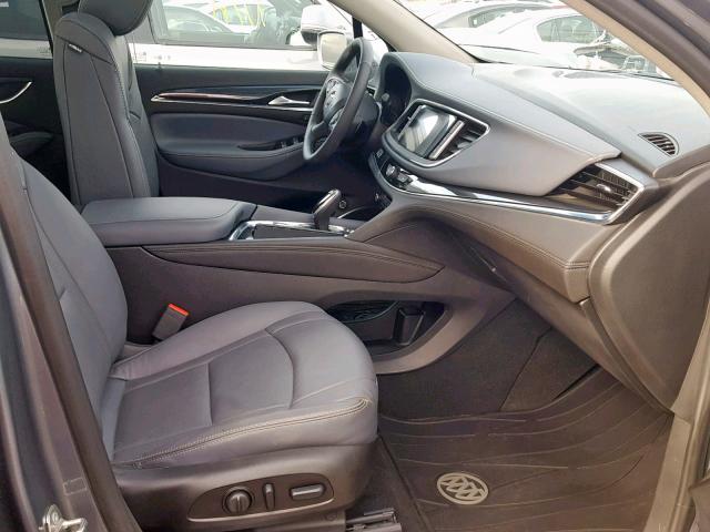 5GAEVBKW0JJ212673 - 2018 BUICK ENCLAVE PR GRAY photo 5