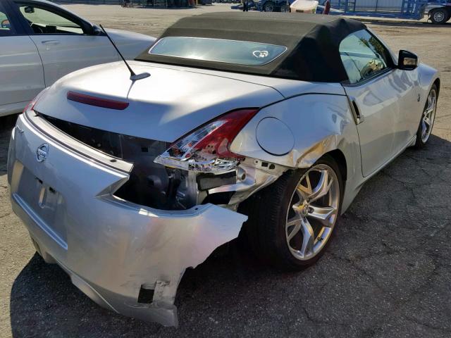 JN1AZ4FHXAM303704 - 2010 NISSAN 370Z SILVER photo 4