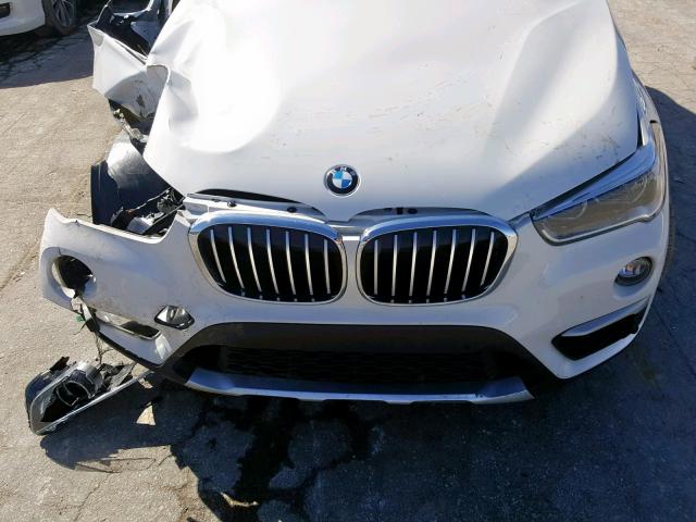 WBXHT3C36H5F76570 - 2017 BMW X1 XDRIVE2 WHITE photo 7