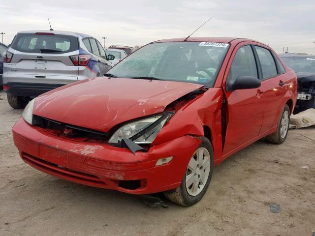 1FAFP34N76W228568 - 2006 FORD FOCUS ZX4 RED photo 2