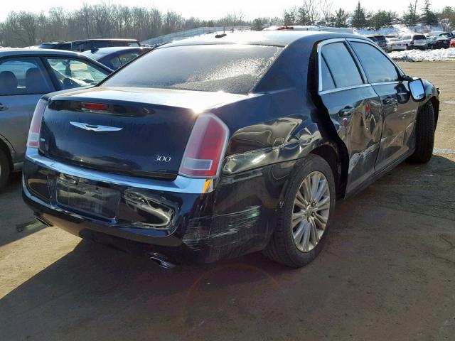 2C3CCARG6DH505363 - 2013 CHRYSLER 300 BLACK photo 4