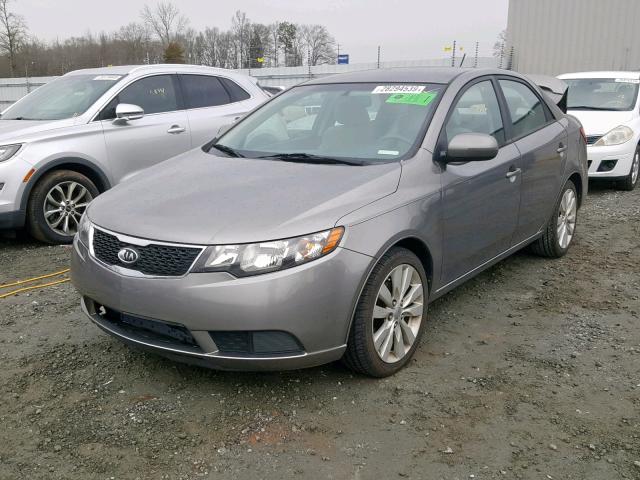 KNAFU4A27B5456053 - 2011 KIA FORTE EX GRAY photo 2