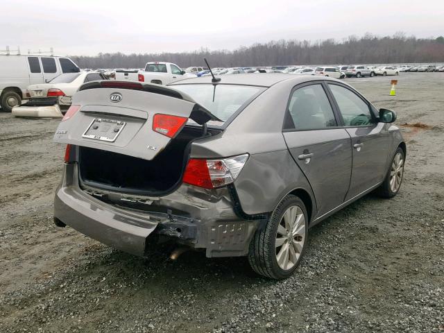 KNAFU4A27B5456053 - 2011 KIA FORTE EX GRAY photo 4