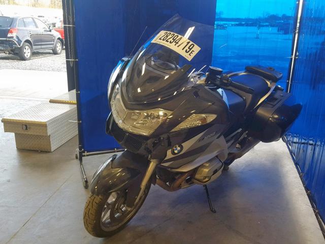 WB1044001BZW19374 - 2011 BMW R1200 RT GRAY photo 2