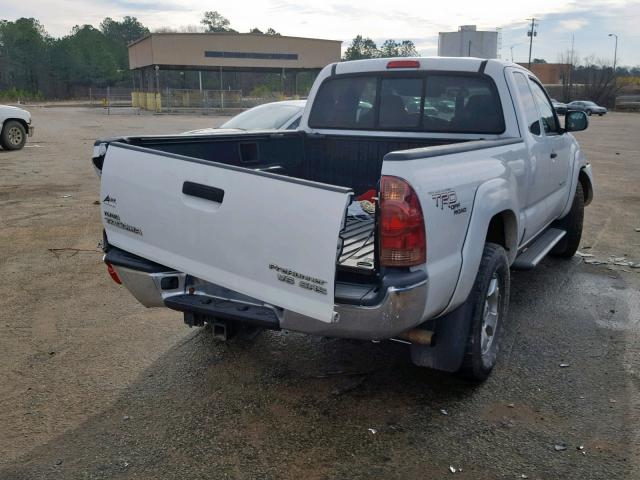 5TETU62NX8Z591740 - 2008 TOYOTA TACOMA PRE WHITE photo 4