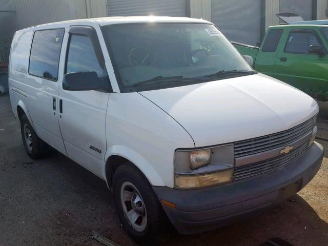 1GCDM19X82B109924 - 2002 CHEVROLET ASTRO WHITE photo 1