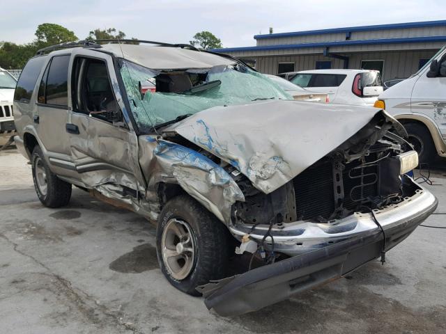 1GNCS13W7Y2170554 - 2000 CHEVROLET BLAZER GRAY photo 1