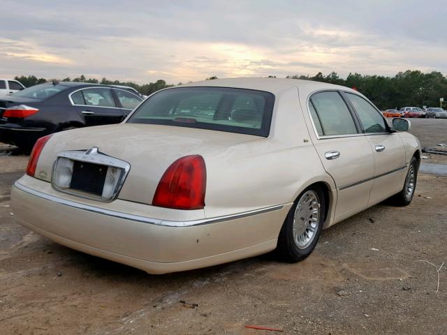 1LNHM83W91Y633018 - 2001 LINCOLN TOWN CAR C BEIGE photo 4