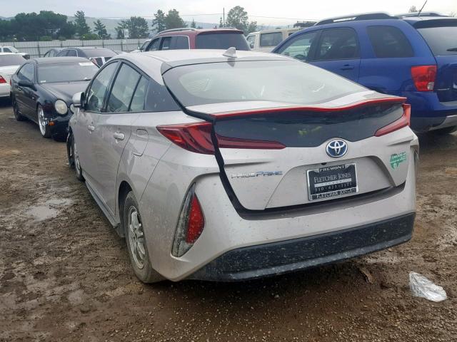 JTDKARFP9H3004895 - 2017 TOYOTA PRIUS PRIM 银色 照片 3