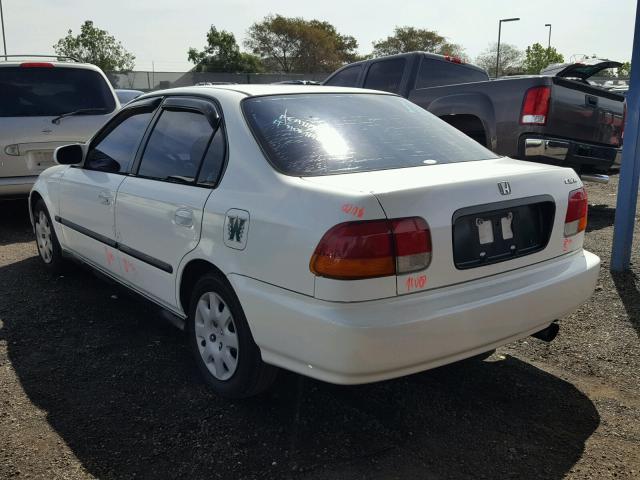 2HGEJ6624WH518147 - 1998 HONDA CIVIC DX WHITE photo 3