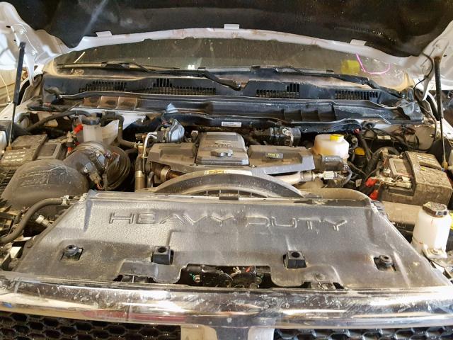 3C6UR5HL1JG327823 - 2018 RAM 2500 ST WHITE photo 7