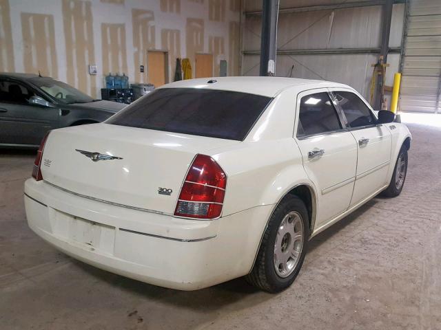 2C3KA53G16H386254 - 2006 CHRYSLER 300 TOURIN CREAM photo 4