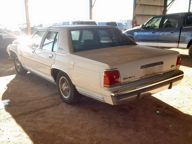 2FACP74F3LX126896 - 1990 FORD CROWN VICT WHITE photo 3