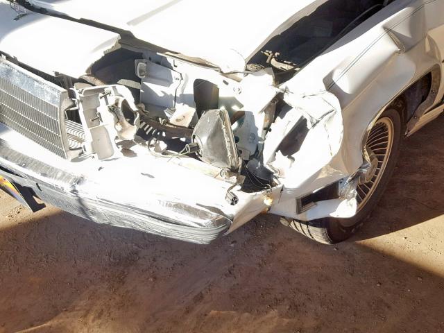 2FACP74F3LX126896 - 1990 FORD CROWN VICT WHITE photo 9