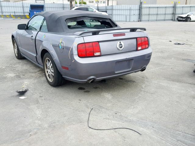 1ZVHT85HX65127757 - 2006 FORD MUSTANG GT GRAY photo 3