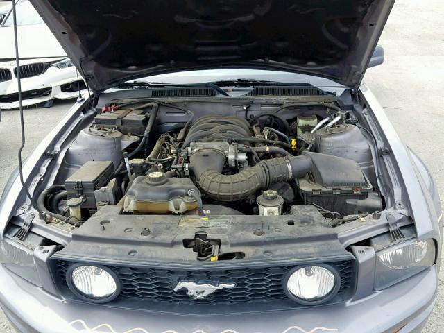 1ZVHT85HX65127757 - 2006 FORD MUSTANG GT GRAY photo 7