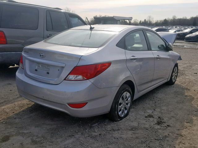 KMHCT4AE5HU310196 - 2017 HYUNDAI ACCENT SE SILVER photo 4