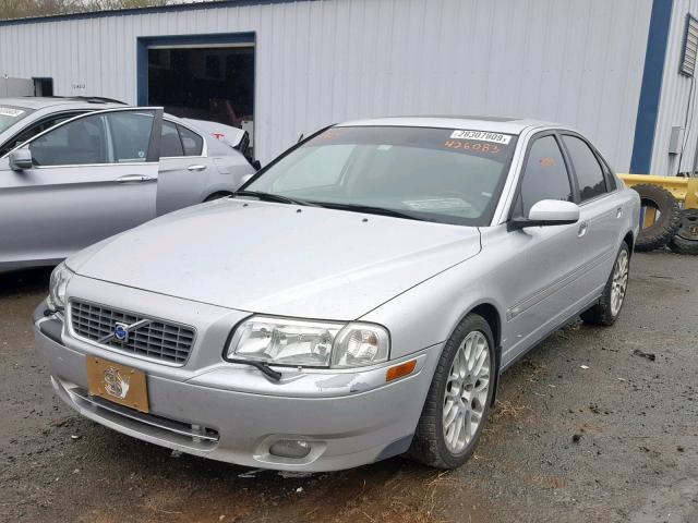 YV1TS592261426083 - 2006 VOLVO S80 2.5T SILVER photo 2