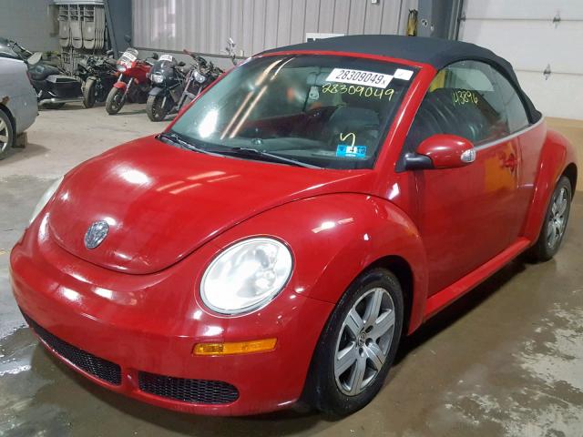 3VWPF31Y56M332893 - 2006 VOLKSWAGEN NEW BEETLE Rot Foto 2