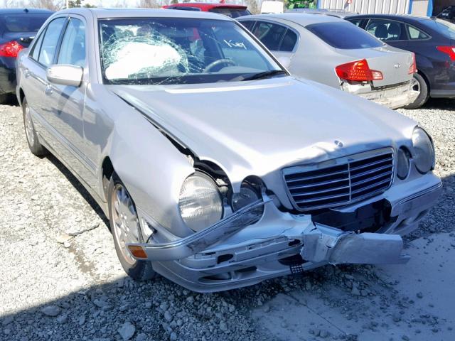 WDBJF65J61B217533 - 2001 MERCEDES-BENZ E 320 SILVER photo 1