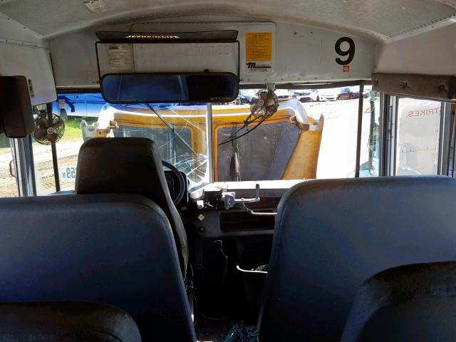 4UZ6CJAA5WC930705 - 1998 FREIGHTLINER CHASSIS FS 白色 照片 5