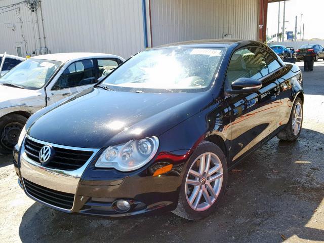 WVWFA71FX9V016127 - 2009 VOLKSWAGEN EOS LUX 黑色 照片 2