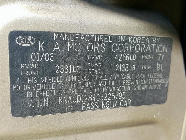 KNAGD128435225795 - 2003 KIA OPTIMA GOLD photo 10