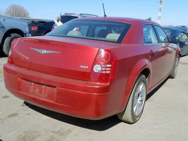 2C3LA43R58H123834 - 2008 CHRYSLER 300 LX RED photo 4