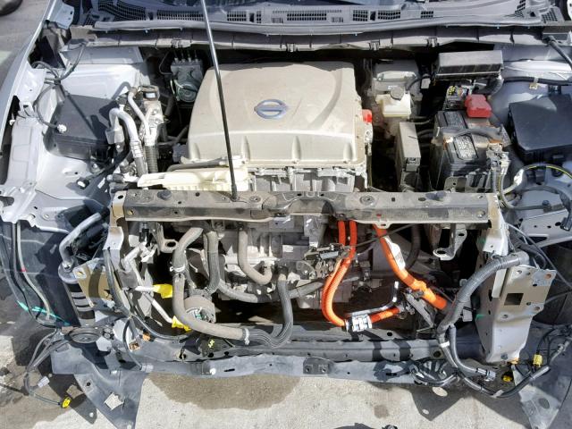 1N4AZ0CP1FC327278 - 2015 NISSAN LEAF S SILVER photo 7