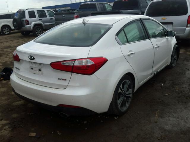 KNAFX4A8XF5335549 - 2015 KIA FORTE EX WHITE photo 4