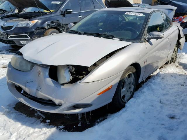 1G8ZY12771Z116898 - 2001 SATURN SC2 SILVER photo 2