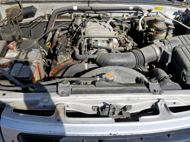 4S6CM58W7X4411845 - 1999 HONDA PASSPORT E 银色 照片 7