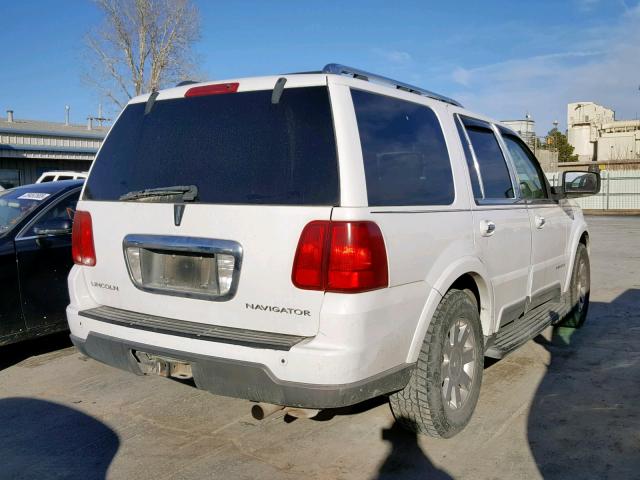 5LMFU27R74LJ43748 - 2004 LINCOLN NAVIGATOR Ақ фото 4