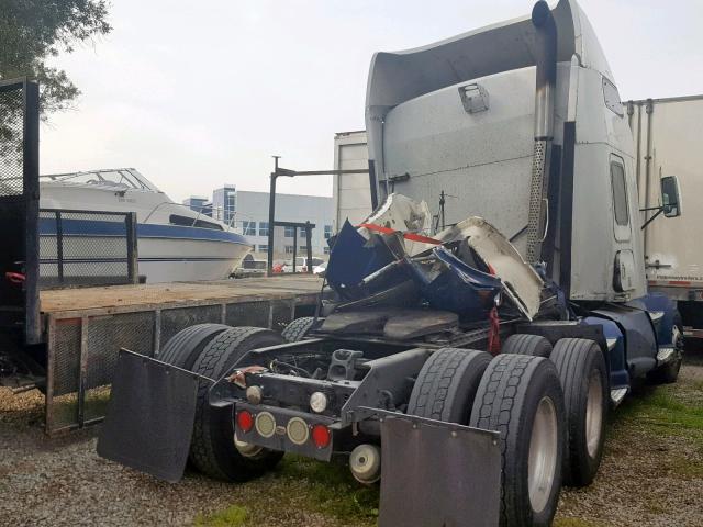 1XKADB8X18J226158 - 2008 KENWORTH CONSTRUCTI WHITE photo 4