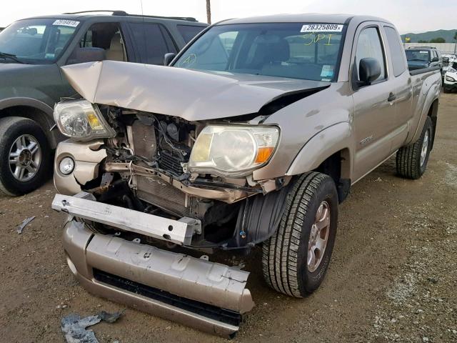 5TETU62N16Z233634 - 2006 TOYOTA TACOMA PRE BEIGE photo 2