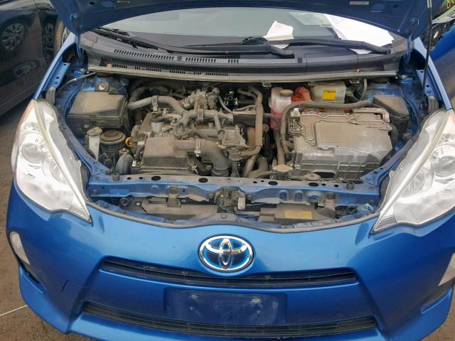 JTDKDTB33D1039381 - 2013 TOYOTA PRIUS C BLUE photo 7