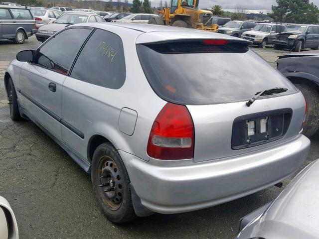 2HGEJ6445YH112739 - 2000 HONDA CIVIC DX SILVER photo 3