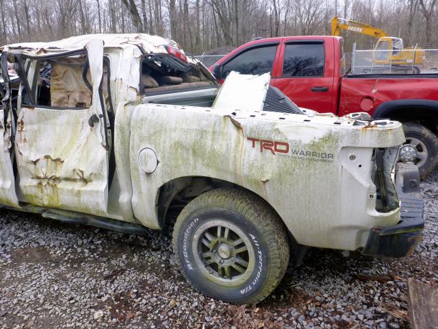 5TFDW5F19CX241788 - 2012 TOYOTA TUNDRA CRE WHITE photo 6