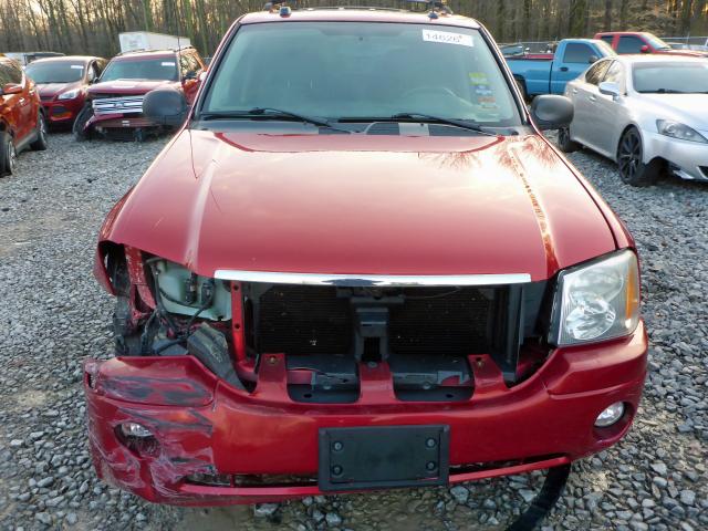 1GKDS13S852151277 - 2005 GMC ENVOY MAROON photo 2