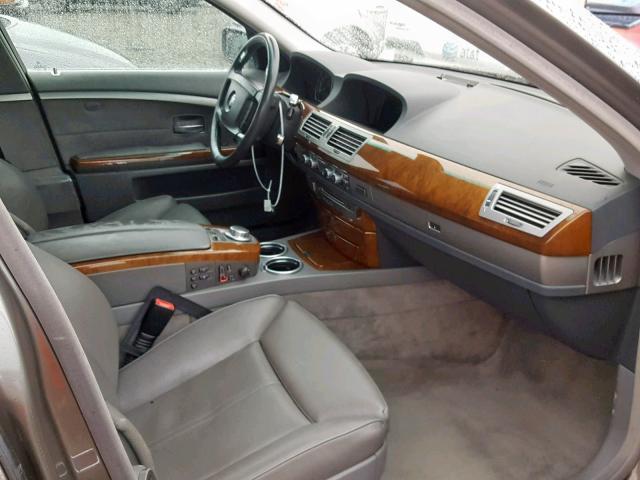 WBAHL83516DT03545 - 2006 BMW 750 I GRAY photo 5