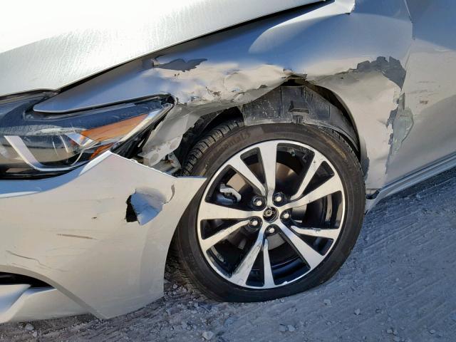 1N4AA6AP3JC360885 - 2018 NISSAN MAXIMA 3.5 SILVER photo 9