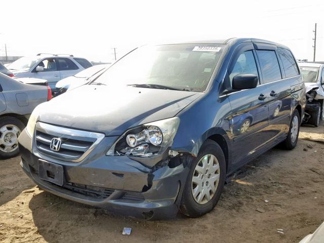 5FNRL382X5B006127 - 2005 HONDA ODYSSEY LX GRAY photo 2