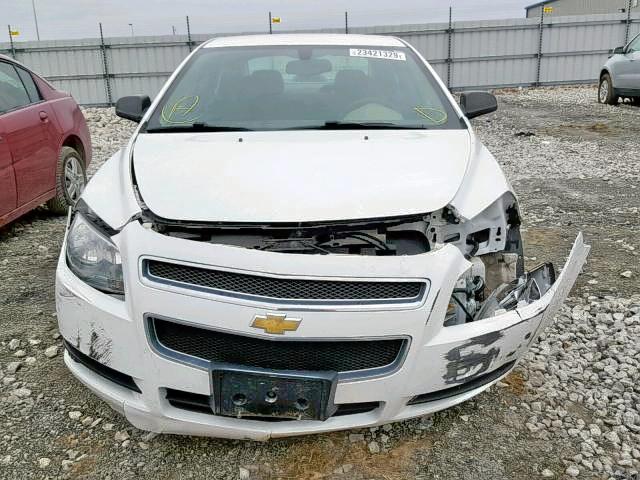 1G1ZB5E02CF332796 - 2012 CHEVROLET MALIBU LS WHITE photo 9