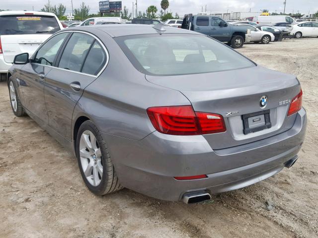 WBAFU9C56DDY71183 - 2013 BMW 550 XI GRAY photo 3