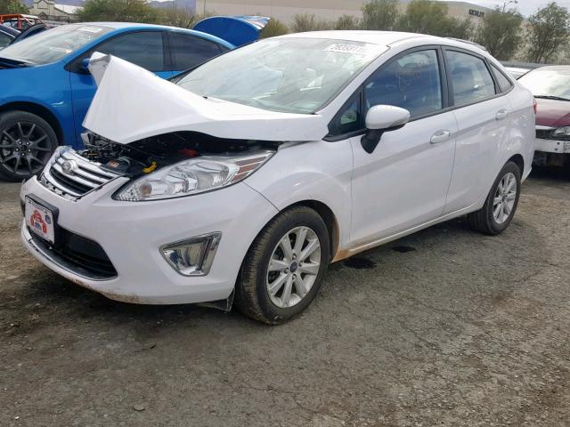 3FADP4CJ9CM219801 - 2012 FORD FIESTA SEL WHITE photo 2