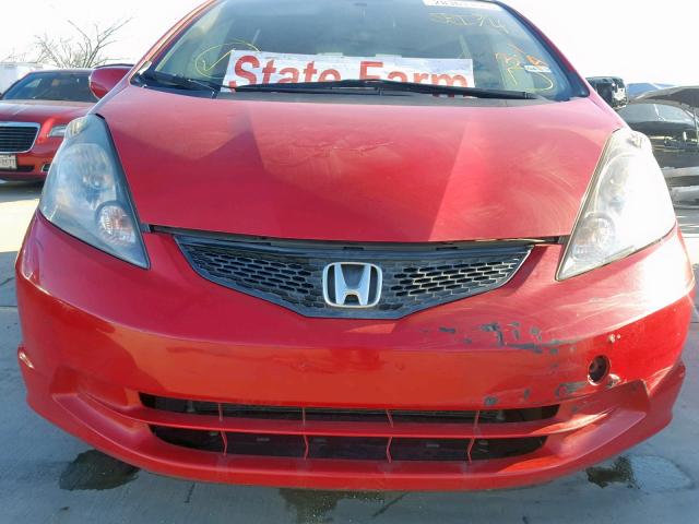 JHMGE8H37DC080302 - 2013 HONDA FIT RED photo 9