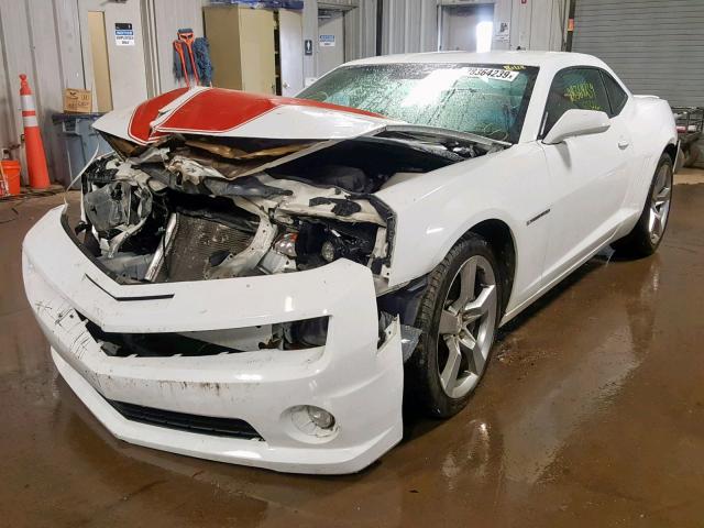 2G1FK1EJ8B9106838 - 2011 CHEVROLET CAMARO 2SS WHITE photo 2