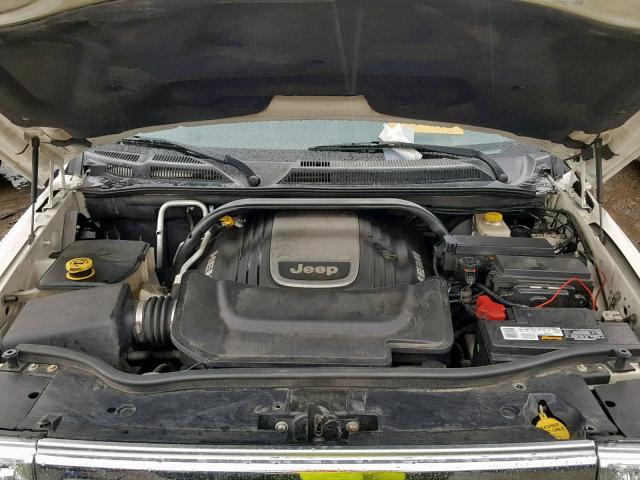 1J8HG58246C144247 - 2006 JEEP COMMANDER WHITE photo 7